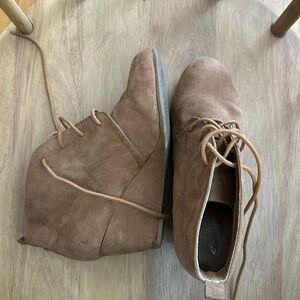 Wedge Brown Bootie size 8 New Direction